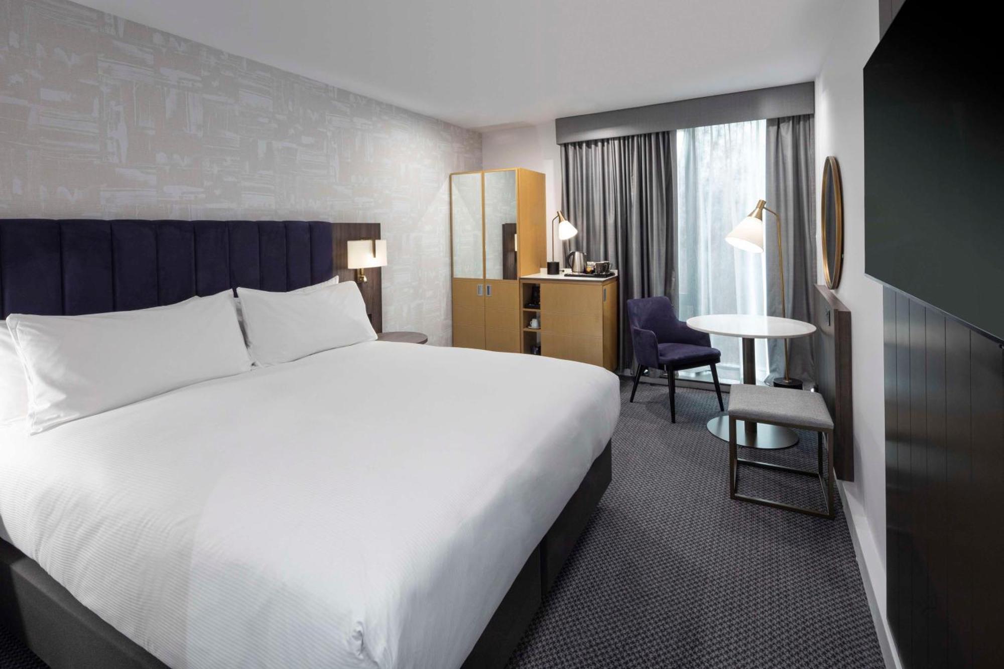 Doubletree By Hilton Manchester Piccadilly Exterior foto